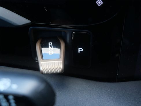 New 2025 Porsche Taycan 4S image 25