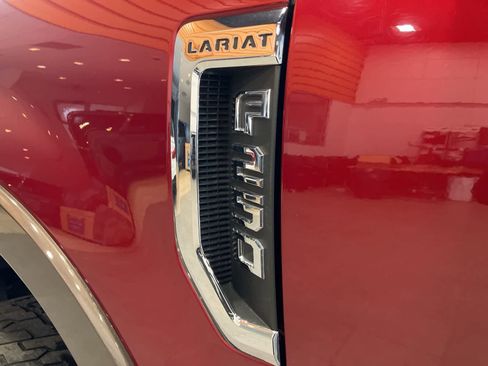 Used 2017 Ford F250 Lariat w/ Lariat Ultimate Package image 10