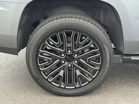 Used 2019 GMC Yukon Denali w/ Denali Ultimate Package image 43