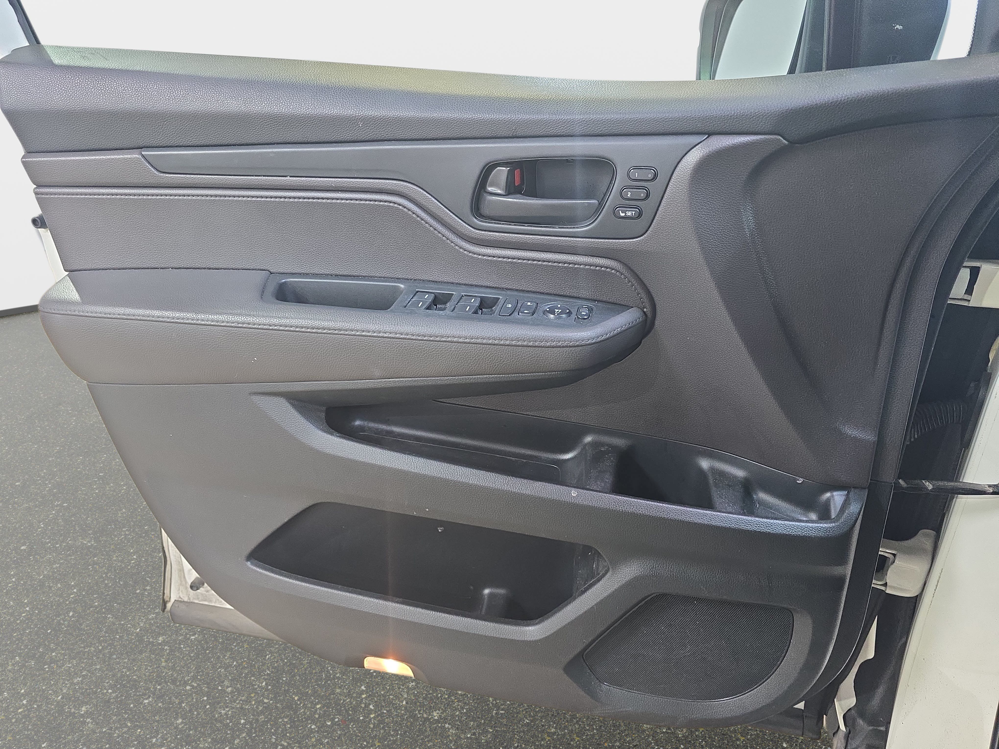 Used 2018 Honda Odyssey EX-L image 24