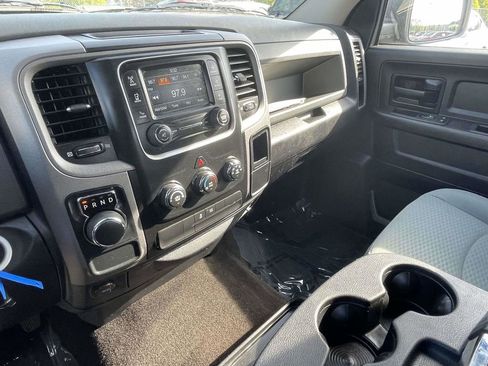 Used 2017 RAM 1500 Express w/ Black Ram 1500 Express Group RWD image 40