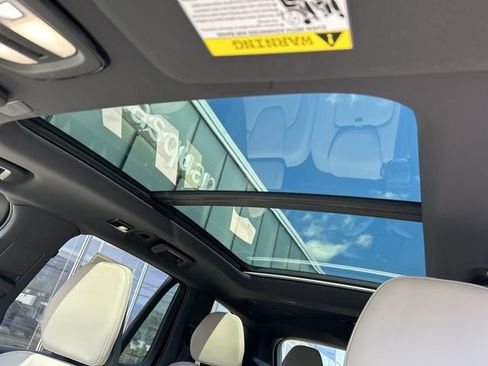 Used 2025 Volvo XC90 B5 Plus image 27