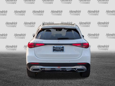 New 2026 Mercedes-Benz GLC 300 4MATIC image 9
