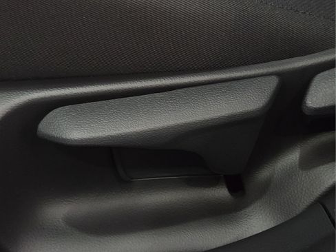 New 2026 Toyota Prius Plug-In Hybrid FWD image 18