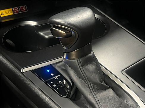 Certified 2024 Lexus UX 250h FWD image 21