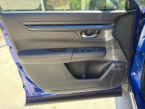 Used 2023 Honda CR-V Sport image 14