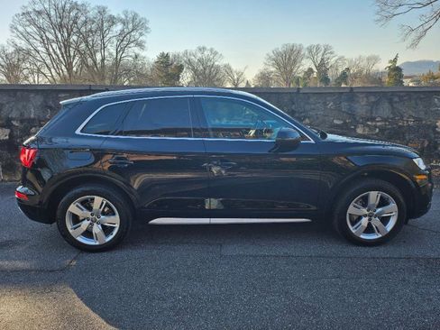 Used 2018 Audi Q5 2.0T Premium Plus w/ Premium Plus Package image 9