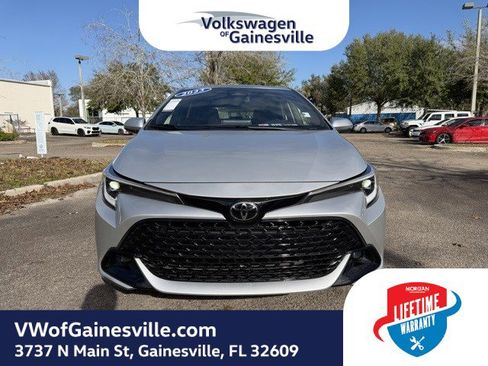 Used 2023 Toyota Corolla SE w/ SE Premium Package image 2