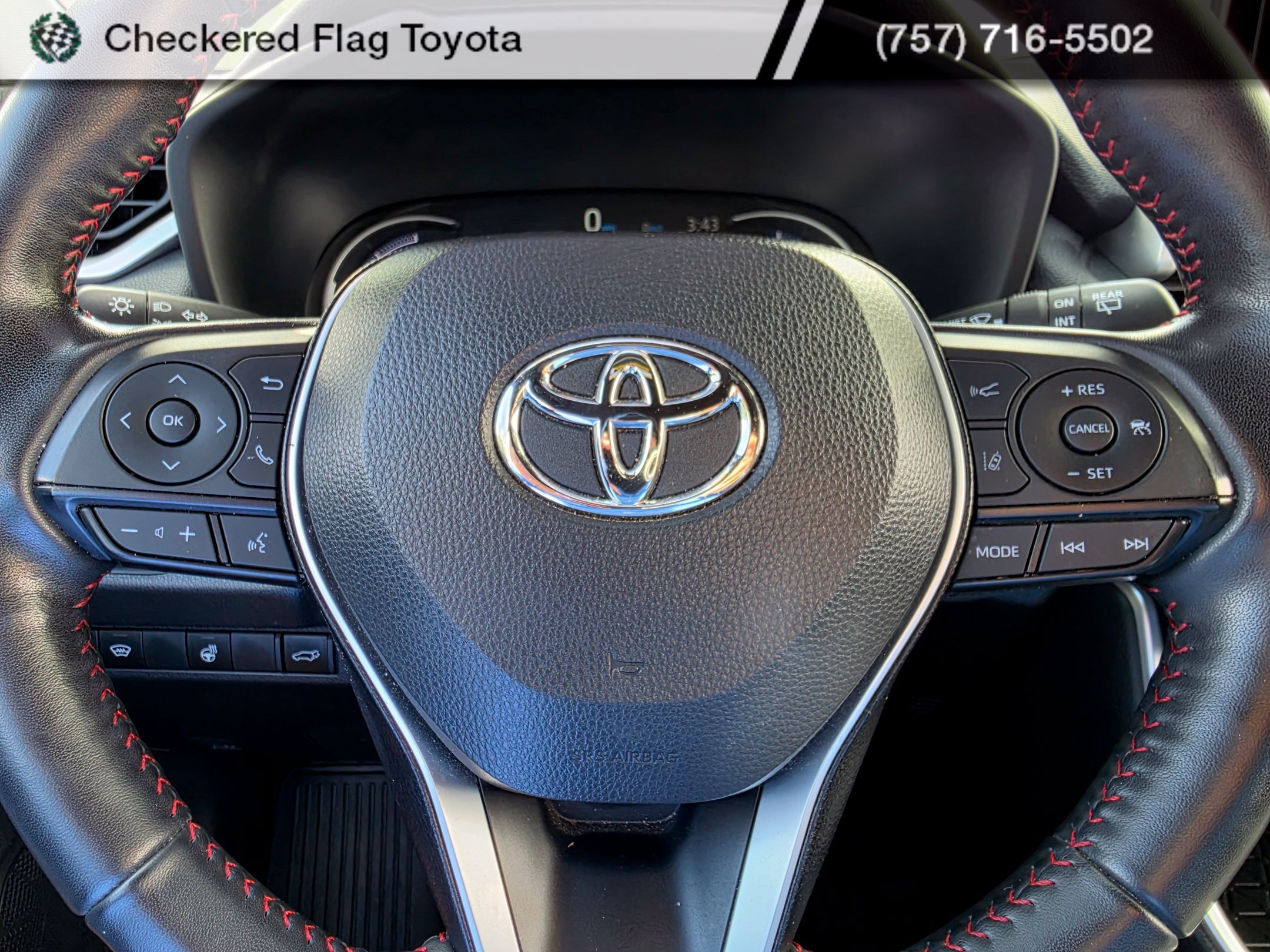Used 2024 Toyota RAV4 SE w/ Weather & Moonroof Package AWD/4WD image 22
