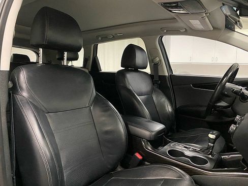 Used 2019 Kia Sorento EX image 23