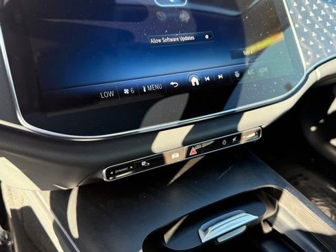 Certified 2025 Mercedes-Benz E 350 4MATIC Sedan image 13