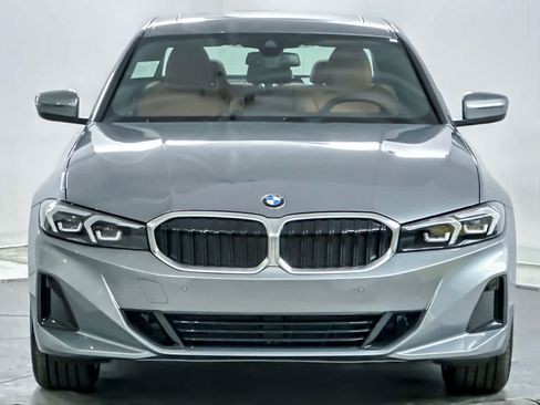 Used 2026 BMW 330i xDrive Sedan w/ Premium Package AWD/4WD image 10