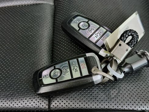 Certified 2018 Ford F150 Lariat w/ Equipment Group 502A Luxury image 22