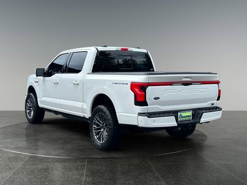 Used 2023 Ford F150 Lightning Platinum AWD/4WD image 8