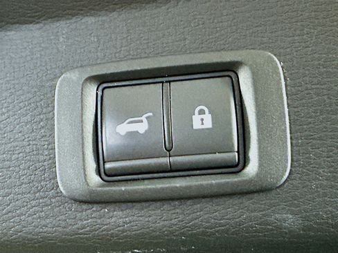 Used 2024 Mitsubishi Outlander SE AWD/4WD image 30