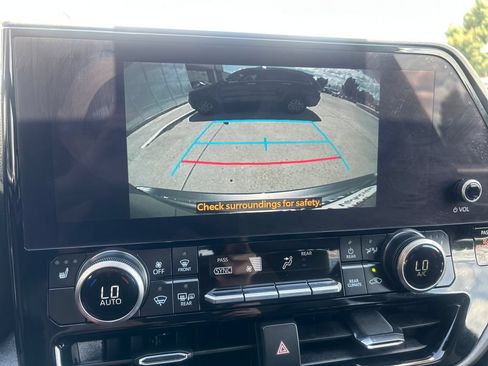 Certified 2025 Toyota Highlander XLE AWD/4WD image 21