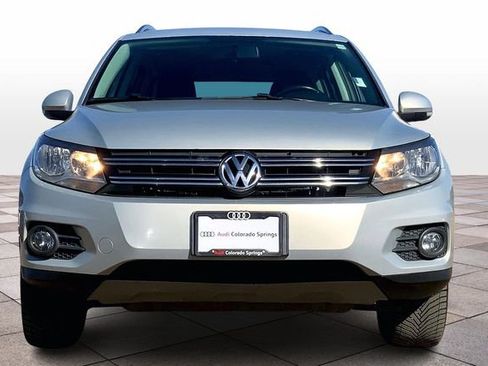 Used 2012 Volkswagen Tiguan SE image 3