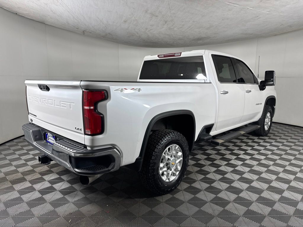 Certified 2024 Chevrolet Silverado 2500 LTZ AWD/4WD image 5