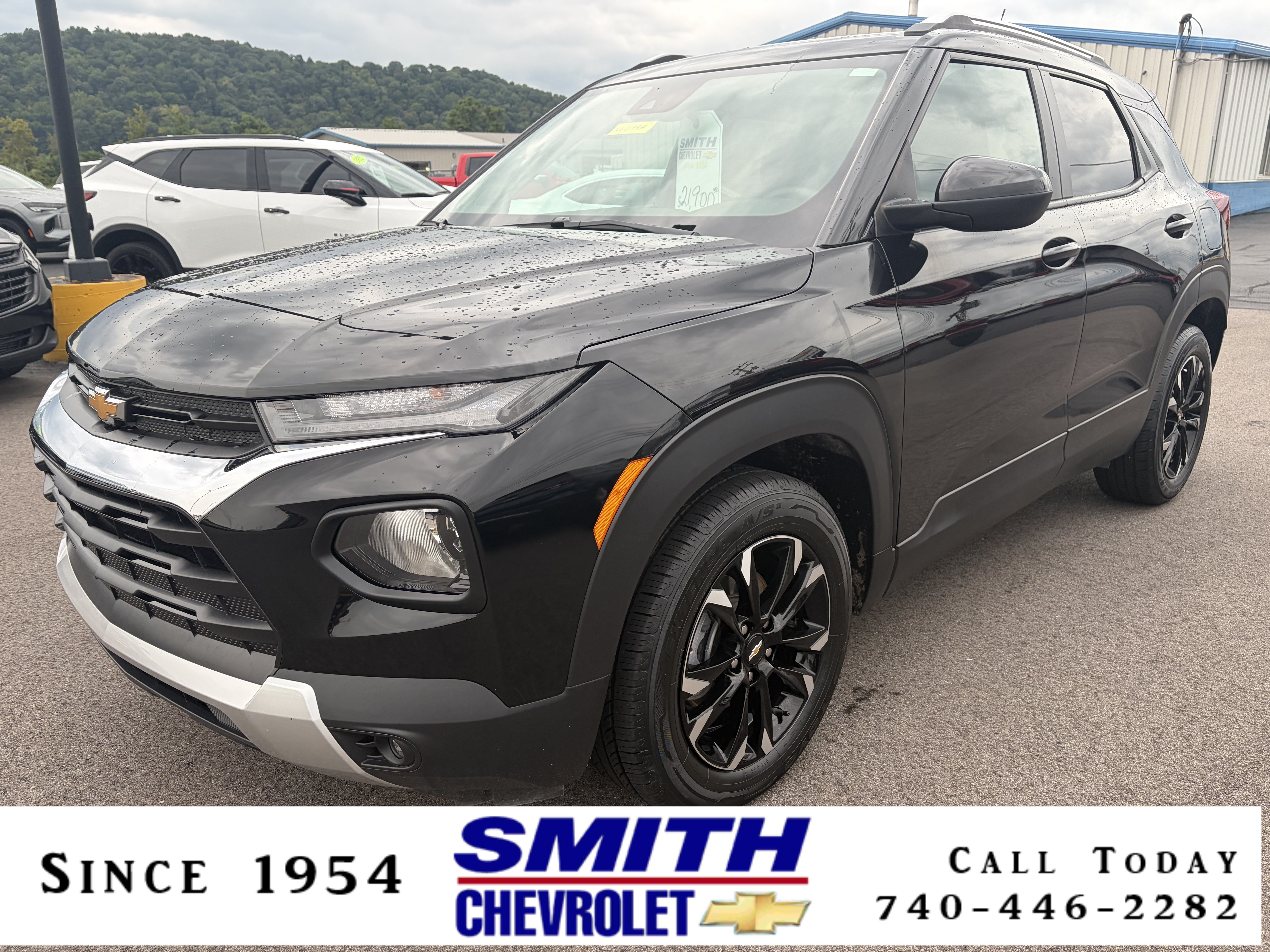 Used 2023 Chevrolet TrailBlazer LT FWD image 1