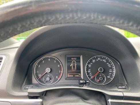 Used 2013 Volkswagen Eos FWD image 23