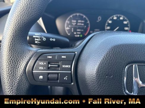 Used 2023 Honda HR-V LX image 28