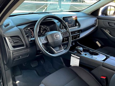 New 2026 Nissan Rogue S image 8