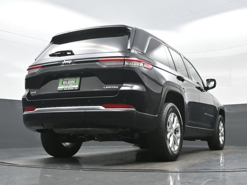 Used 2023 Jeep Grand Cherokee Limited AWD/4WD image 31