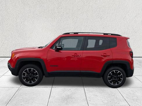 Used 2023 Jeep Renegade Latitude AWD/4WD image 6