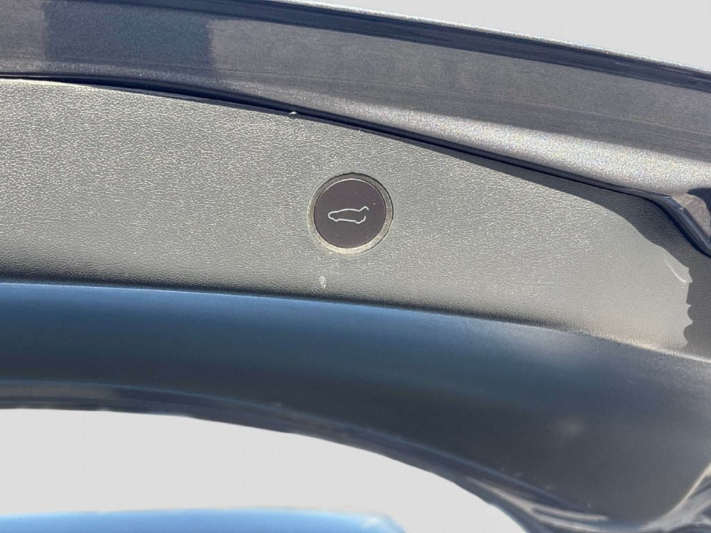 Used 2023 Tesla Model 3 Standard Range RWD image 13