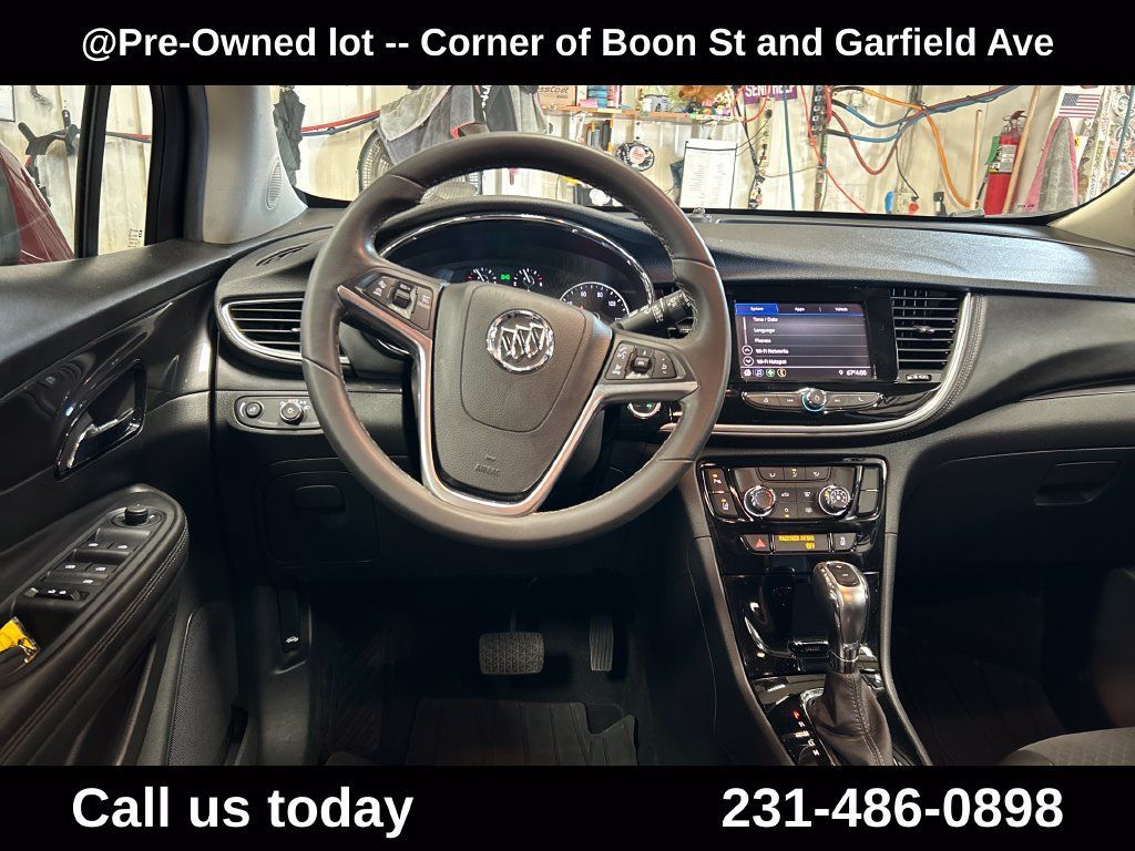 Used 2022 Buick Encore Preferred w/ Safety Package II AWD/4WD image 17