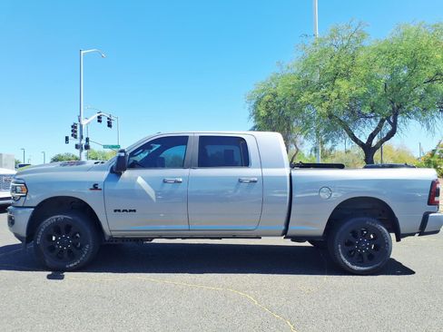 Used 2024 RAM 2500 Laramie w/ Night Edition image 10