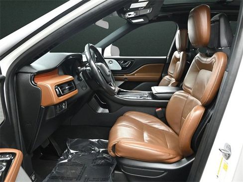 Used 2021 Lincoln Aviator Reserve w/ Equipment Group 210A image 11