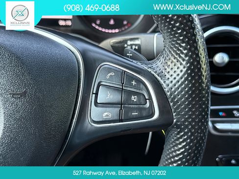 Used 2019 Mercedes-Benz GLC 300 4MATIC image 13