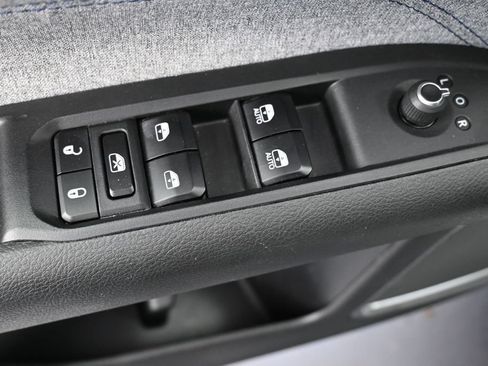 Used 2024 Jeep Compass Latitude AWD/4WD image 25