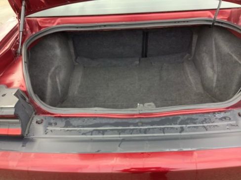 Used 2017 Dodge Challenger R/T Scat Pack w/ Leather Interior Group RWD image 15