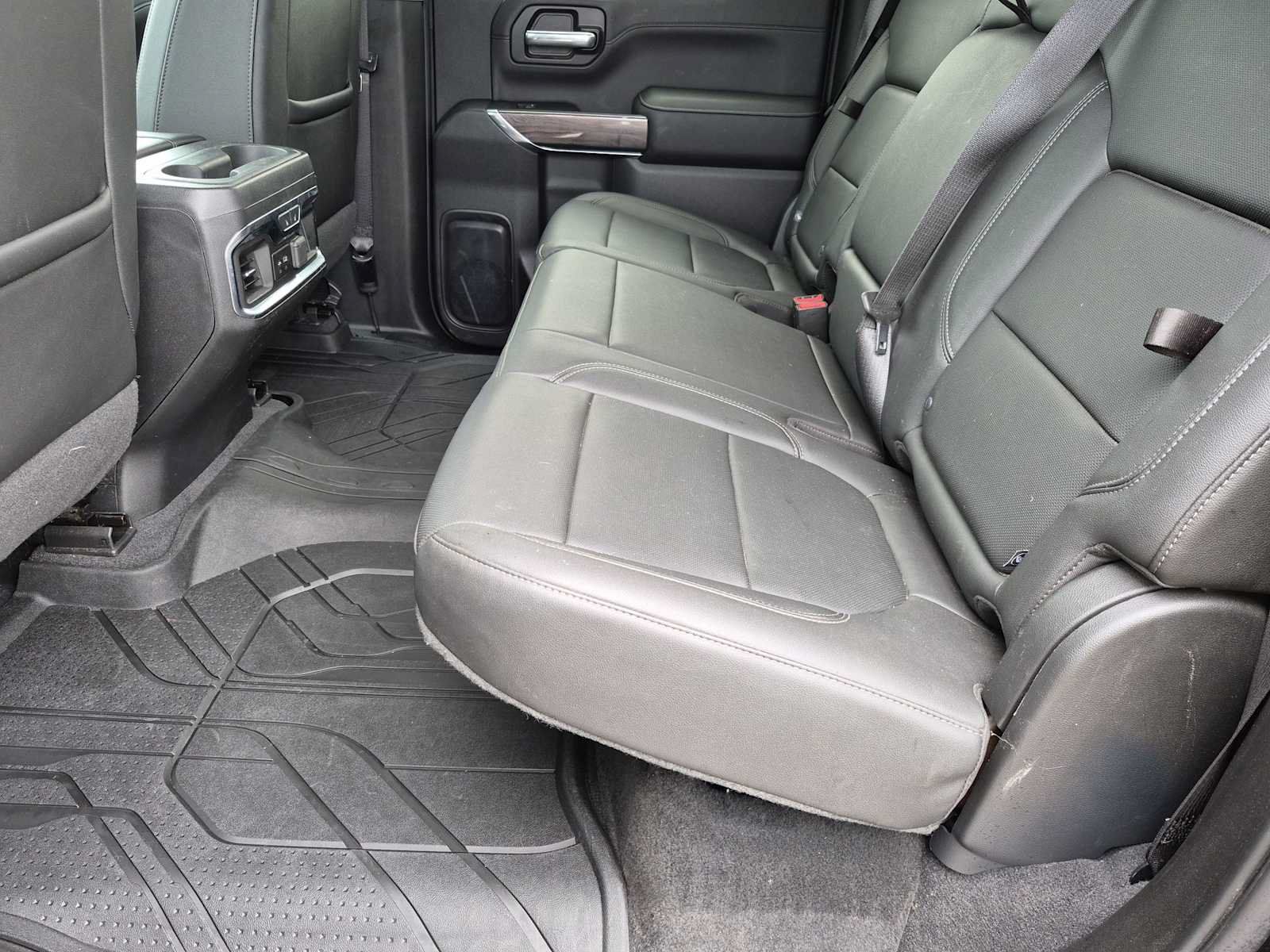 Used 2019 Chevrolet Silverado 1500 LTZ w/ LTZ Plus Package AWD/4WD image 19