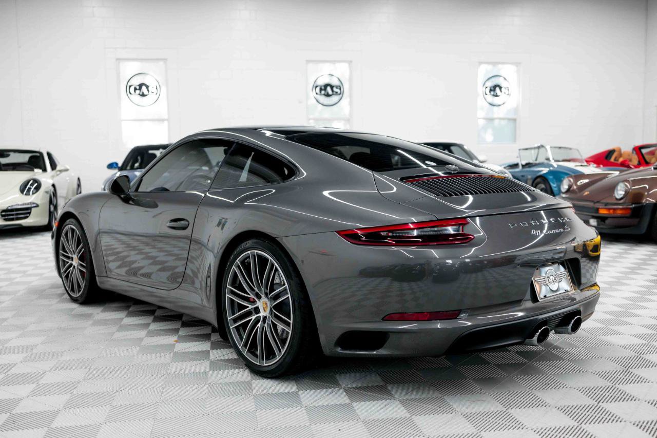Used 2018 Porsche 911 Carrera S RWD image 9