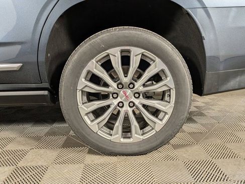 Certified 2021 GMC Yukon Denali w/ Denali Premium Package image 17