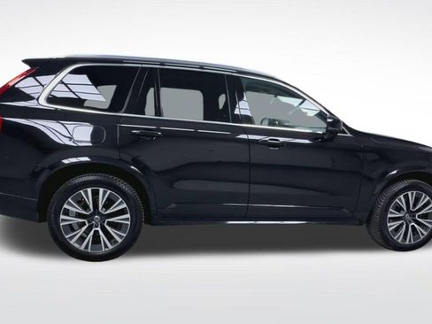 Used 2020 Volvo XC90 T6 Momentum AWD/4WD image 25