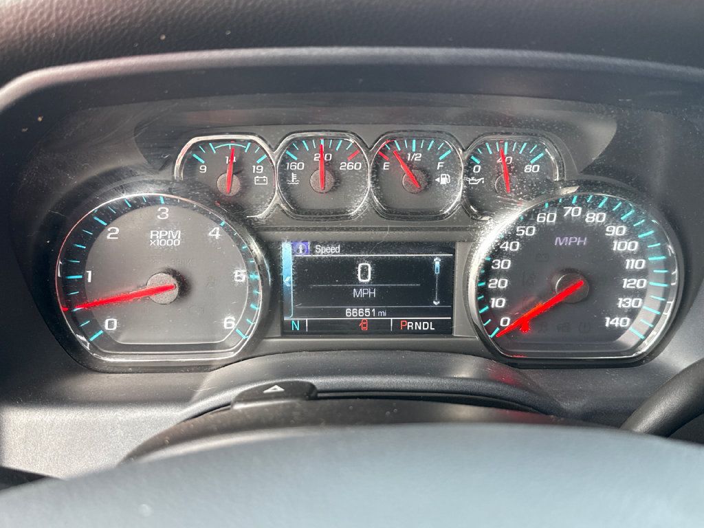 Used 2018 Chevrolet Silverado 1500 LT w/ All Star Edition AWD/4WD image 26