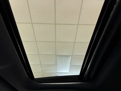 Used 2023 Lexus RX 350h image 40