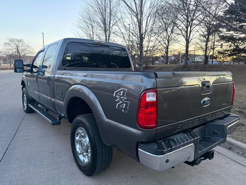 Used 2015 Ford F250 XLT w/ XLT Premium Package image 4