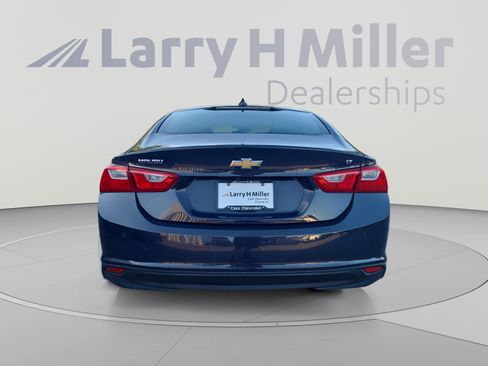 Used 2025 Chevrolet Malibu LT FWD image 4