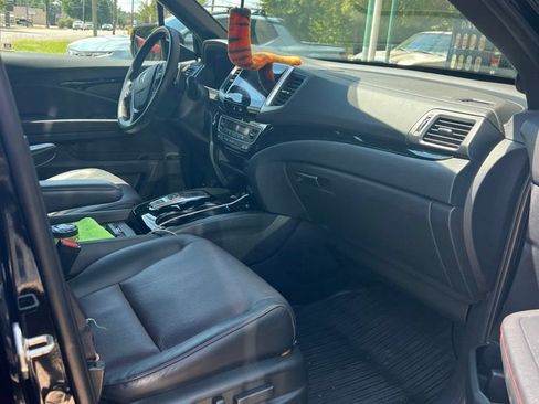 Used 2020 Honda Ridgeline Black Edition image 5