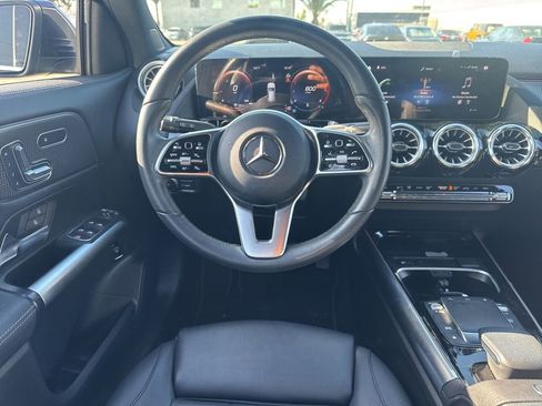 Used 2023 Mercedes-Benz GLA 250 image 17