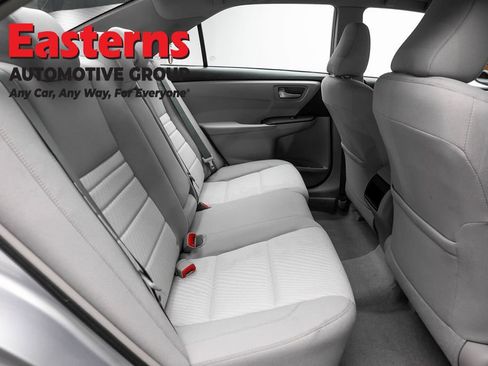 Used 2015 Toyota Camry LE FWD image 22