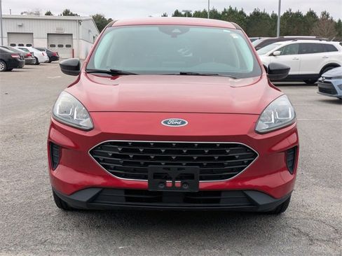Used 2021 Ford Escape SE w/ SE Sport Appearance Package image 8