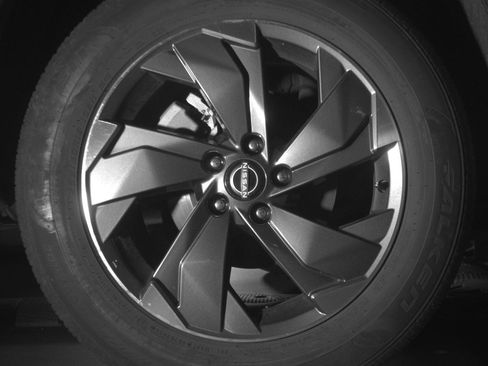 Used 2025 Nissan Rogue SV FWD image 15
