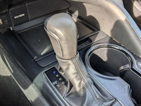 Used 2019 Toyota Camry SE image 13