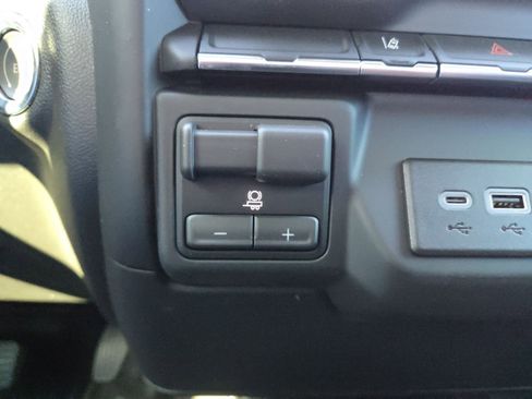 New 2026 GMC Sierra 2500 Pro w/ Convenience Package image 8